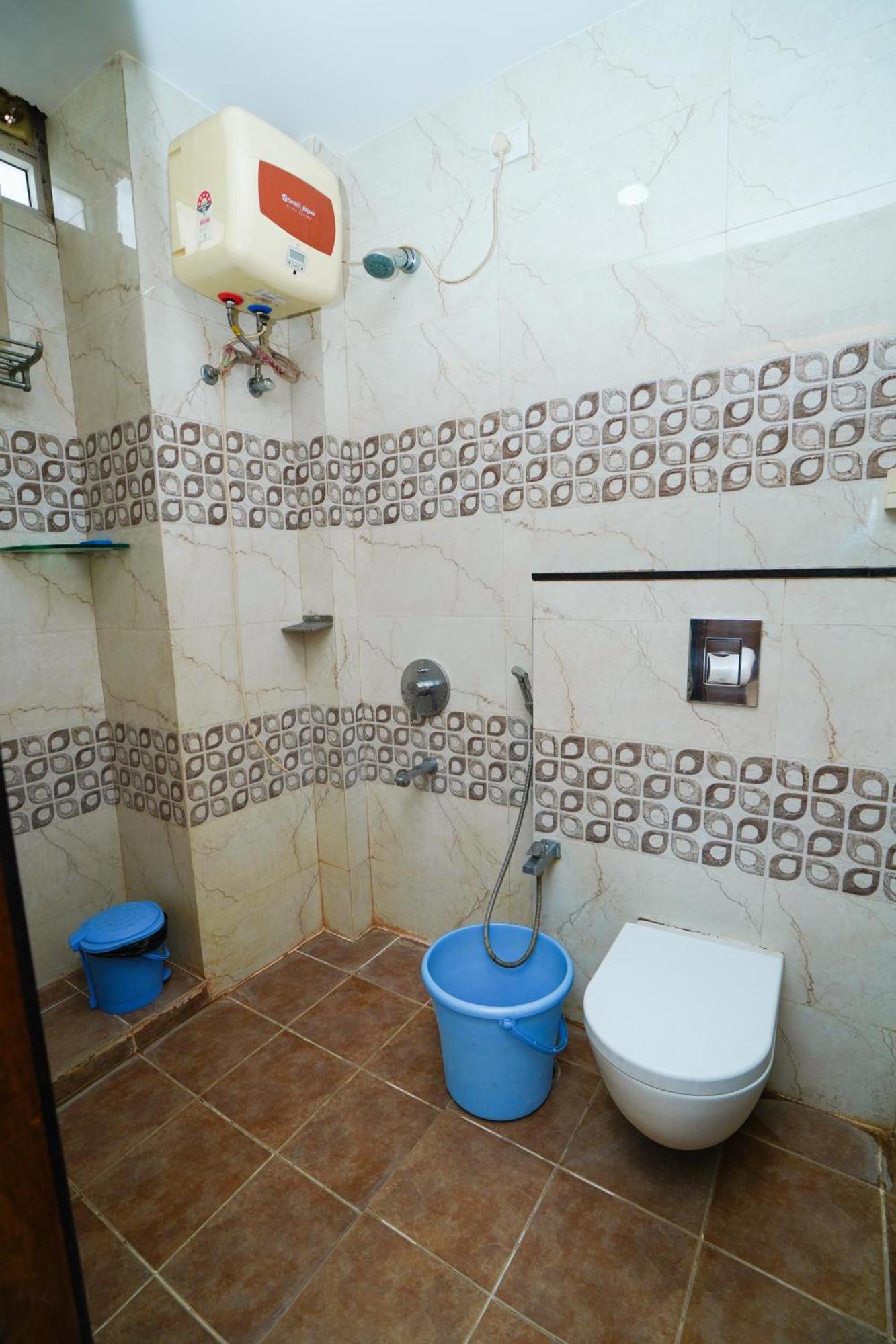 Golden Villa - Duplex House With Private Theater - Near To Alipiri And Bhudevi Ttd Ticket Counter And Kapilateertham Tirupati Exterior foto